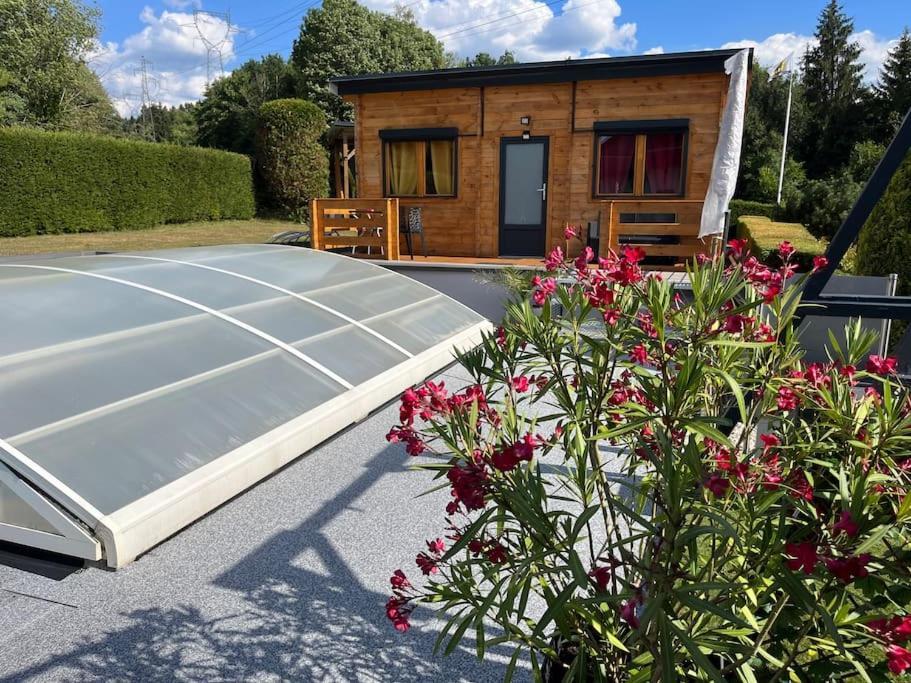 Chalet 2 Personnes Avec Jacuzzi Et Piscine Saisonniere Partagee Corcieux Esterno foto